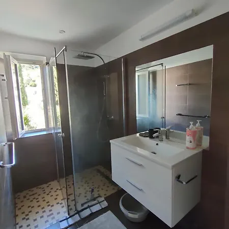 Alloggio in famiglia D'hote Dans Maison De Caractère, Piscine *